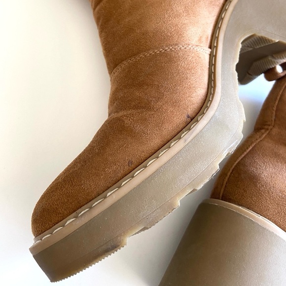 Women’s ankle Chelsea pull on faux Carmel suede block chunky heel booties - Picture 8 of 9